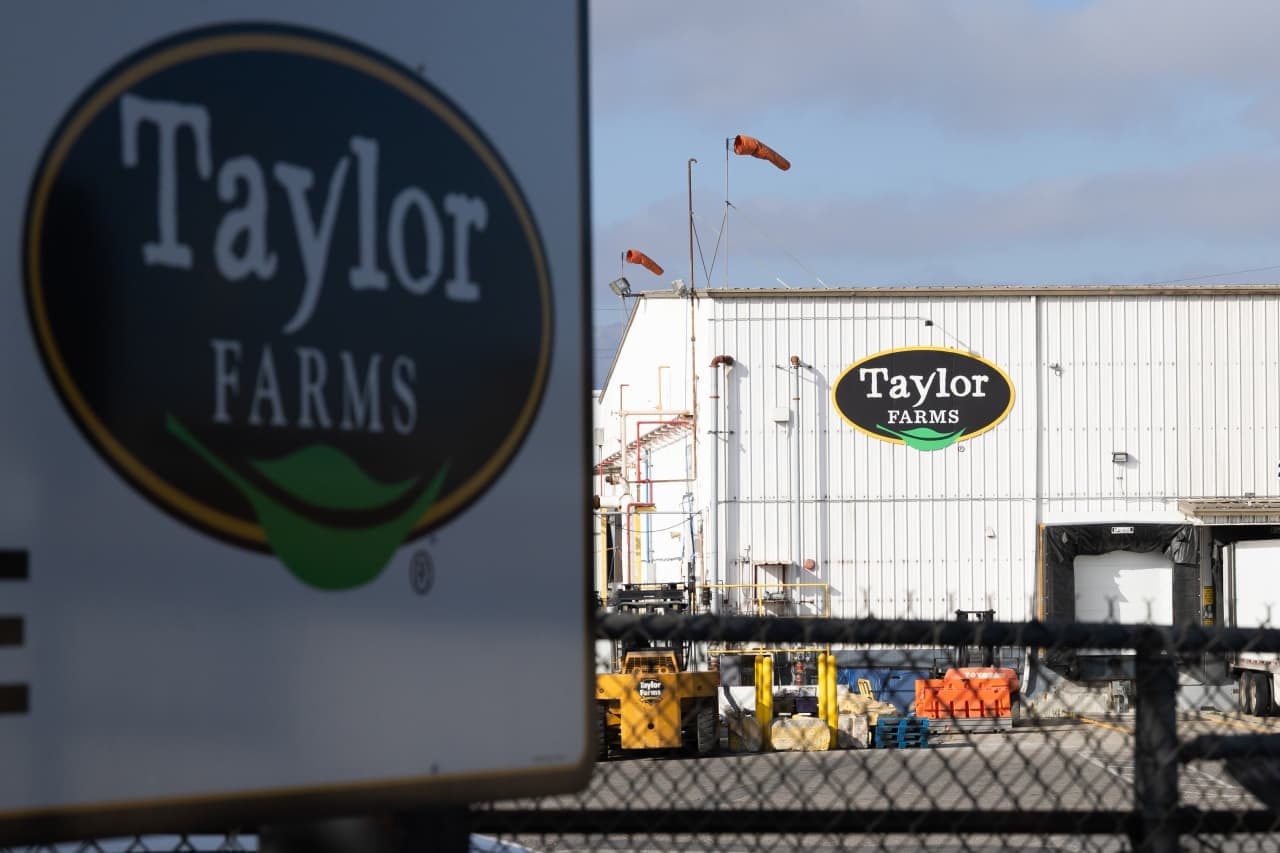 Detecting cyclospora is ‘notoriously difficult.’ Here’s what the FDA’s apology to Taylor Farms means.
