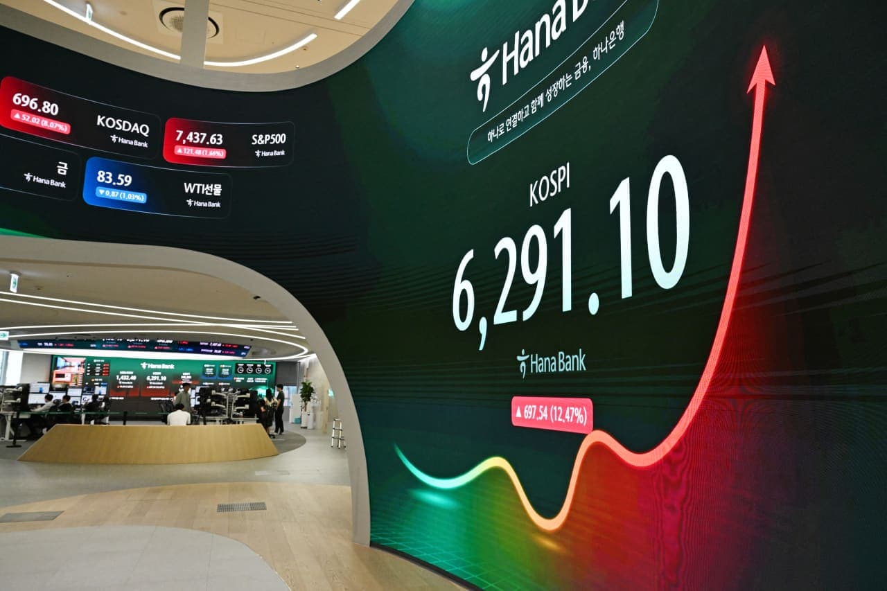 South Korea’s chip giants just logged their biggest rally ever. What it means for the global AI trade.