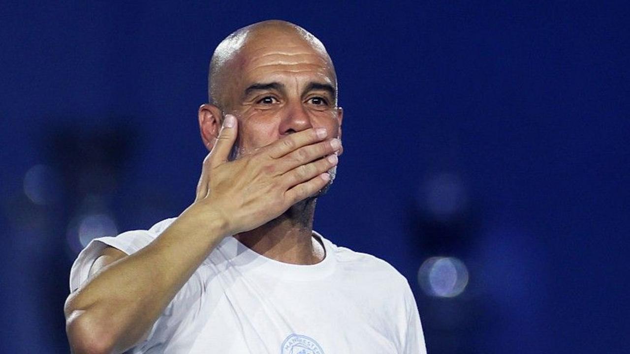 Guardiola turns down Italy manager job